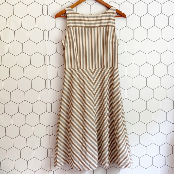 Veeko neutral striped a line dress - Picture 4 of 7